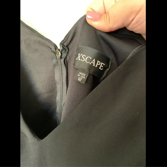 NEW XSCAPE Jersey Crochet Midi Dress‎ in Black [SZ 12 ] - Picture 4 of 8